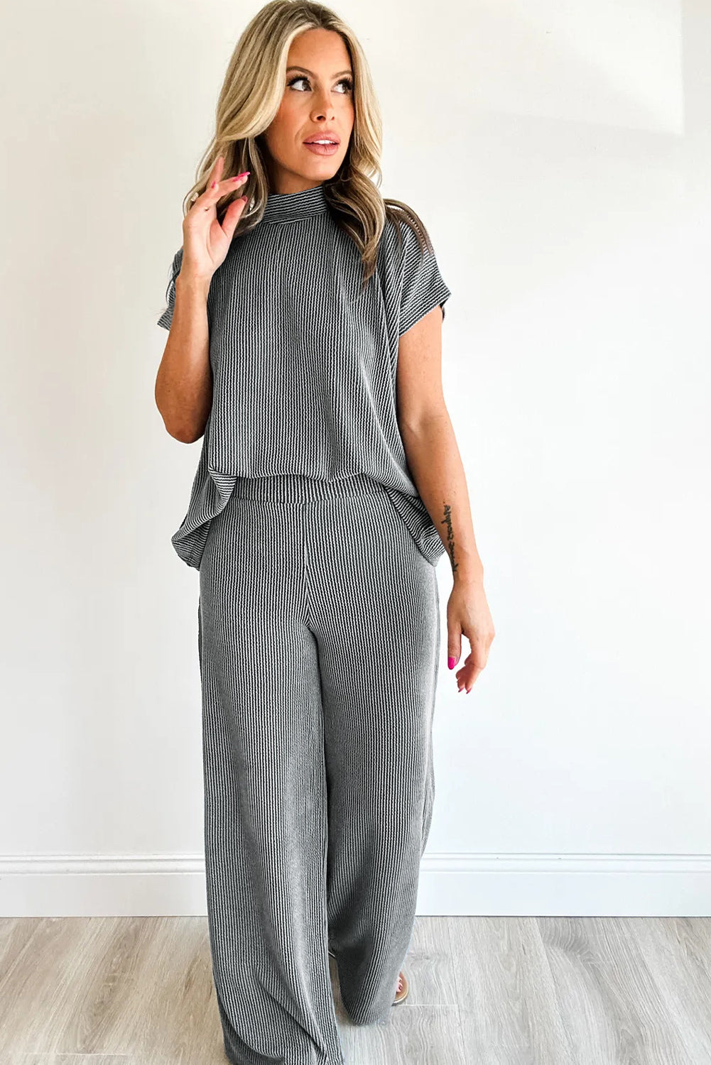 Charcoal Short-Sleeved Elastic Pant Set