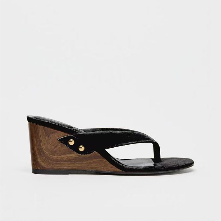 Versatile Strapped Wedged Heel